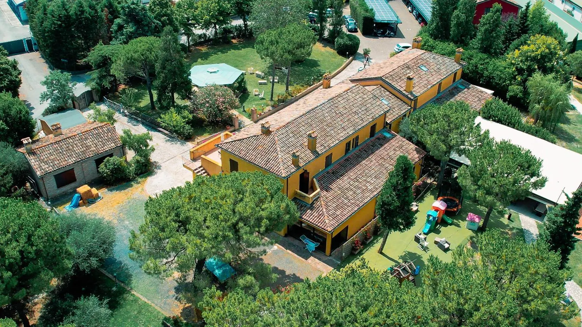 Il Podere Del Germano Reale Coriano 4*,