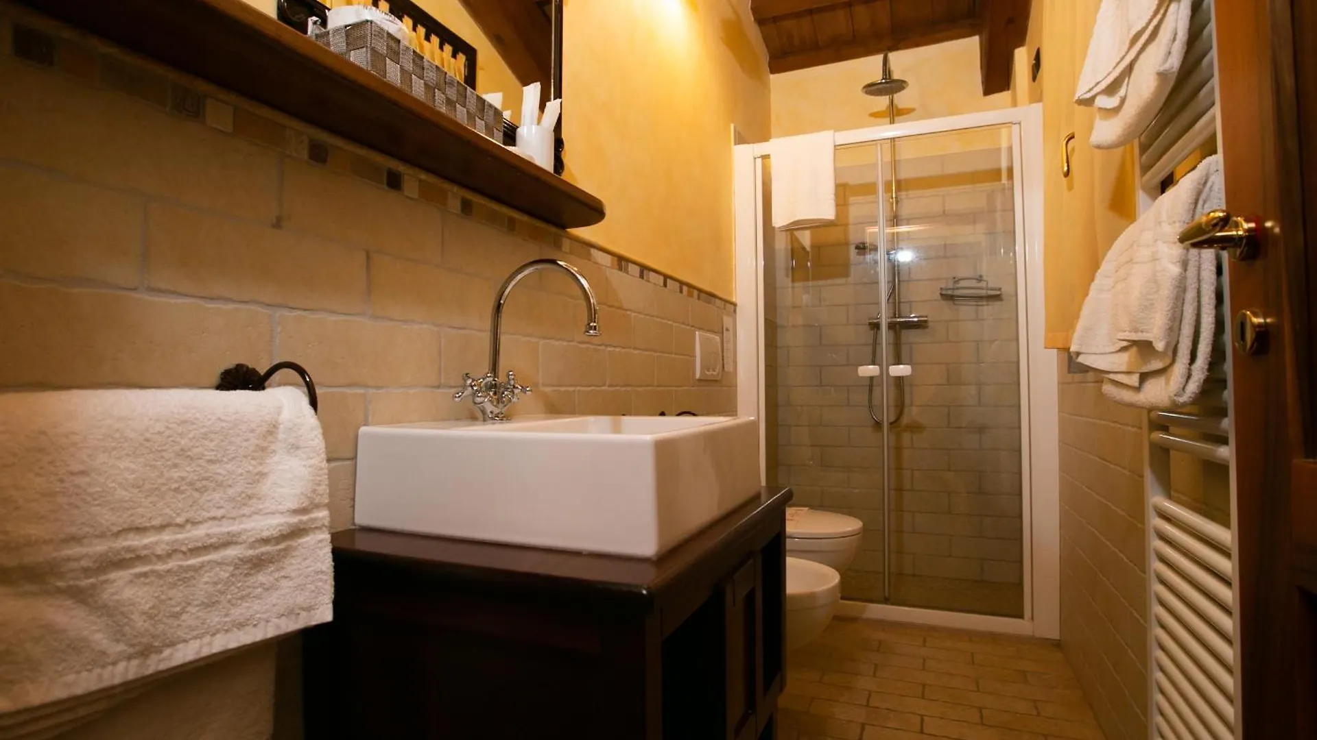 Il Podere Del Germano Reale Coriano 4*,  Italia